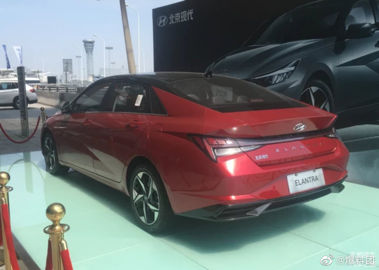 韩系又一轿跑帅货来了，颜值不输菲斯塔