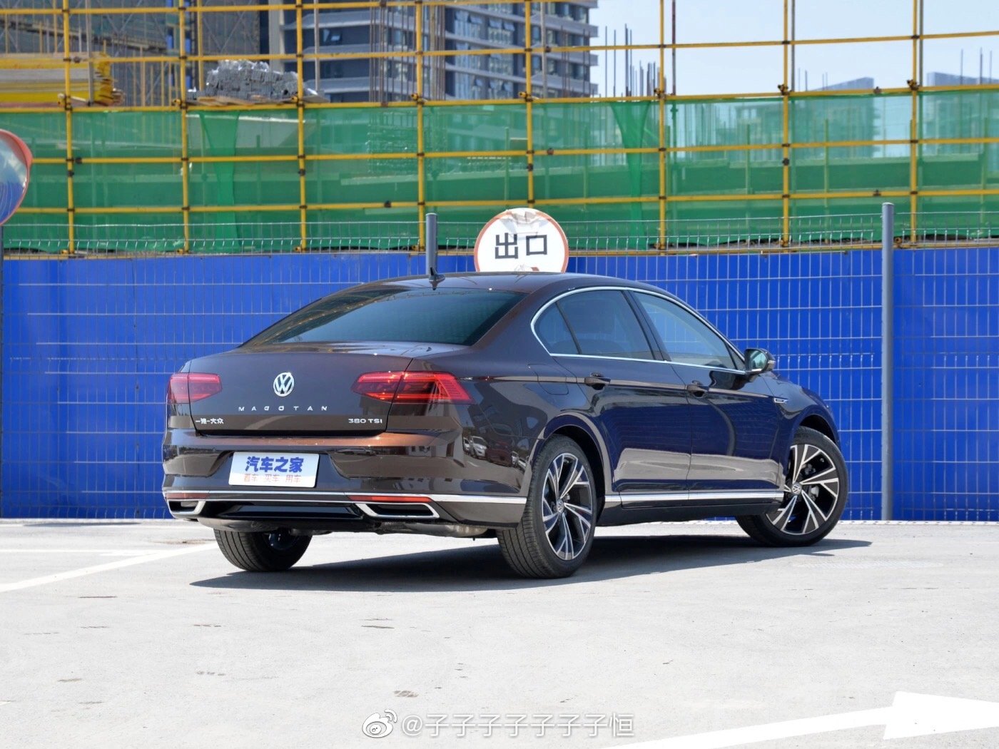 每天一组汽车美图：帕萨特 迈腾 你们怎么选