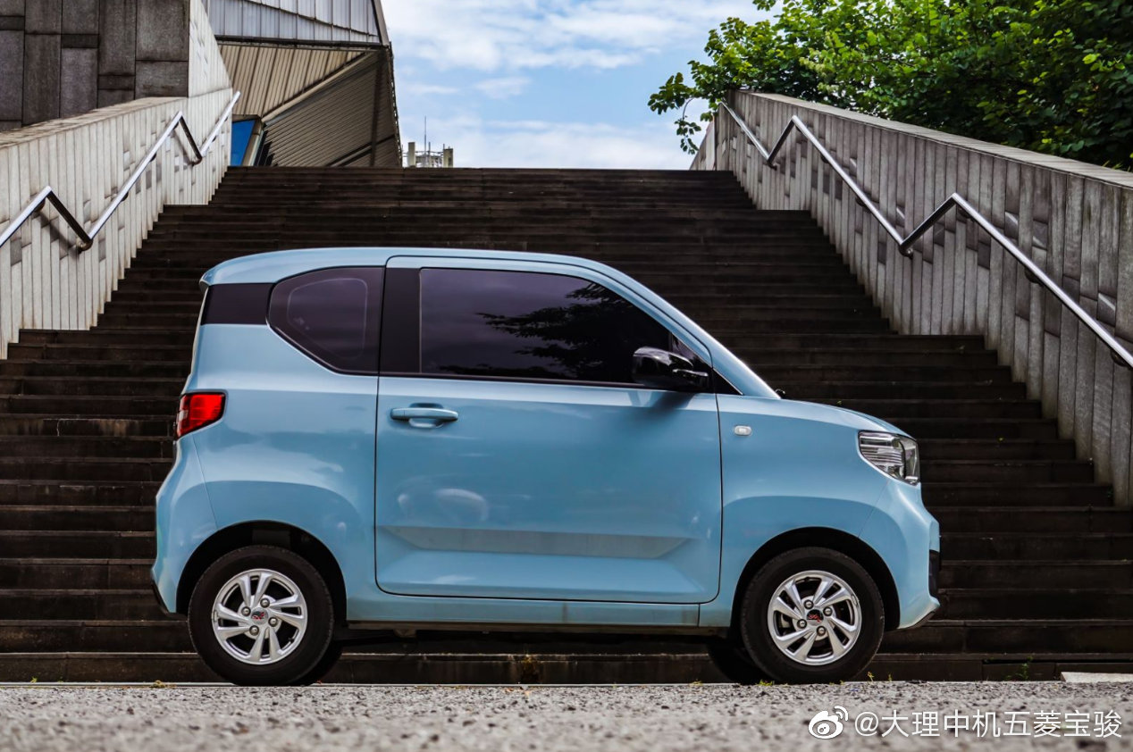 汽车美图抢先看：选代步车还得看宏光MINI EV