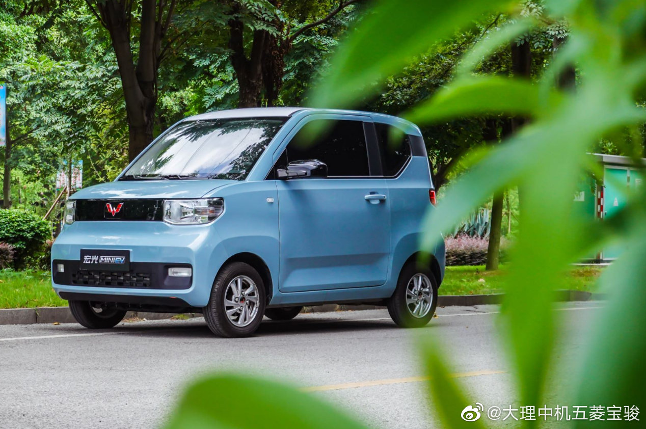 汽车美图抢先看：选代步车还得看宏光MINI EV