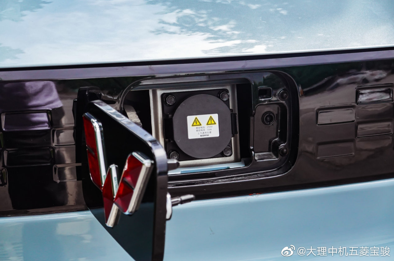 汽车美图抢先看：选代步车还得看宏光MINI EV