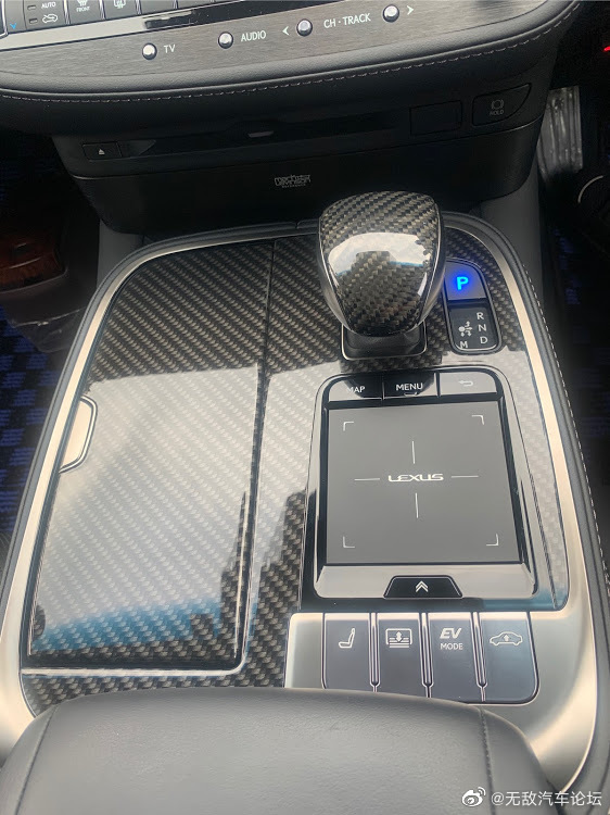 和风物语！LEXUS（凌志/雷克萨斯）LS500h GVF50！行政白武士！