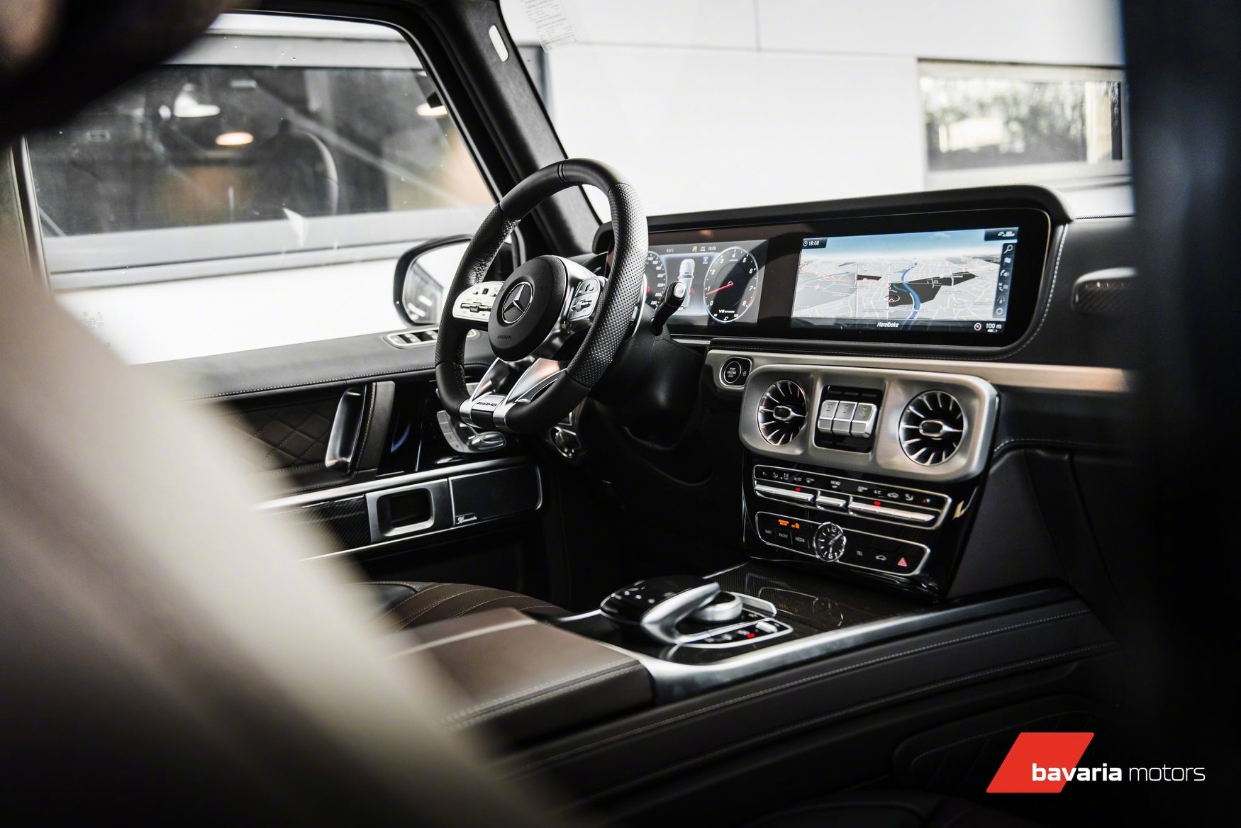 哑光金属灰搭配奔驰大G再合适不过了！