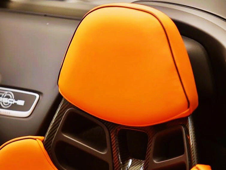 橙色Porsche 911 Speedster喜欢吗