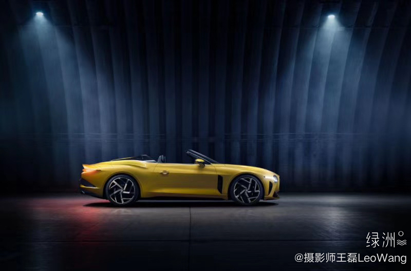 宾利 今年宾利这组发布的也太帅了吧！