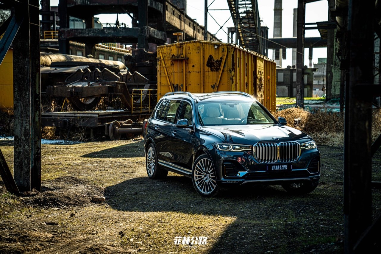 宝马X7 气场真的非常足！菲林公路原创作品