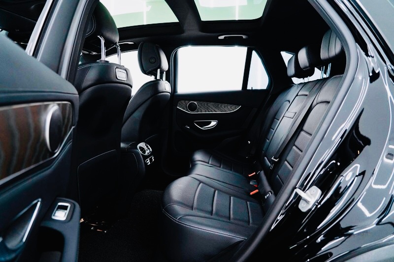 汽车美图大赏：奔驰GLC260和GLC260L什么区别