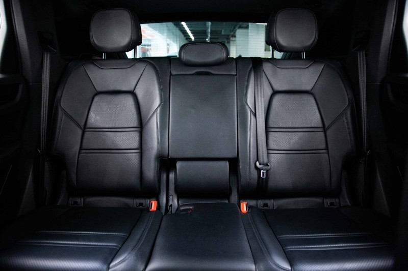 保时捷卡宴欣赏一下