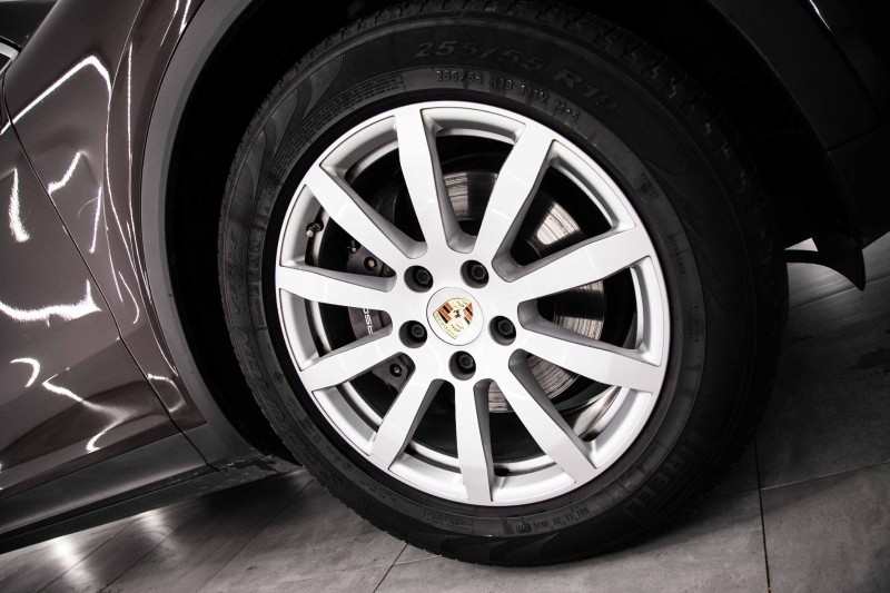 保时捷卡宴欣赏一下