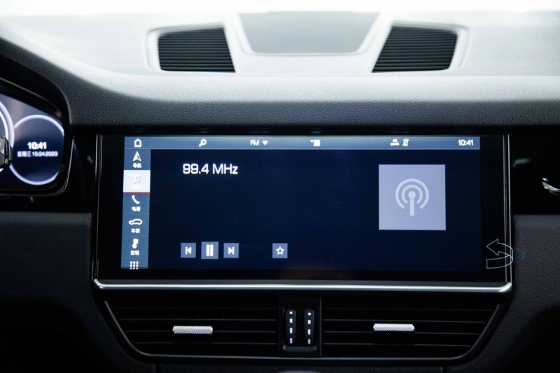 保时捷卡宴欣赏一下