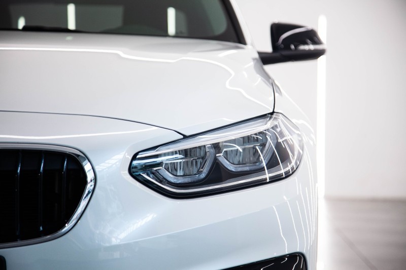 十几万的宝马也是宝马，1系3厢欣赏一下