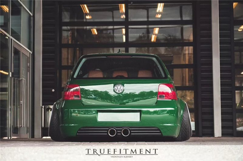 好看的汽车图片：老车重获青春 大众高尔夫MK4