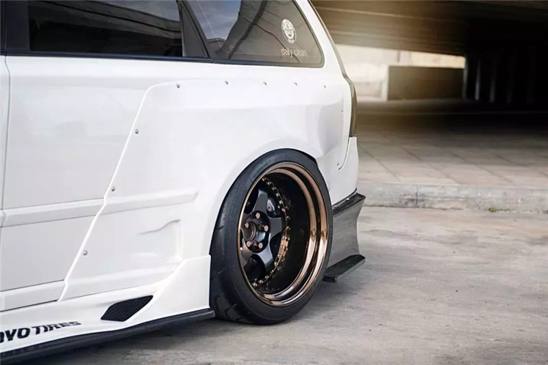 泰国改的沃尔沃就是这么肆无忌惮