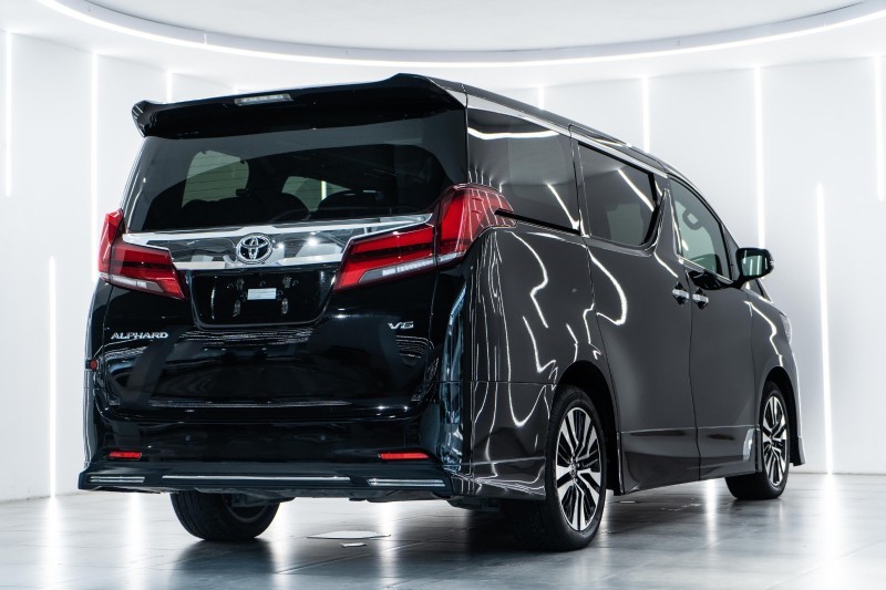 丰田埃尔法 蒙娜丽莎版欣赏一下