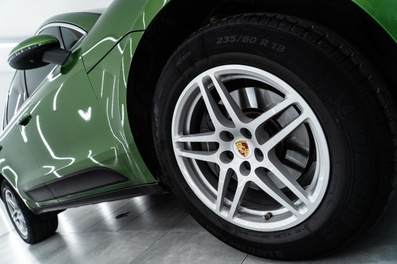 汽车美图赏析：保时捷Macan绿，欣赏一下