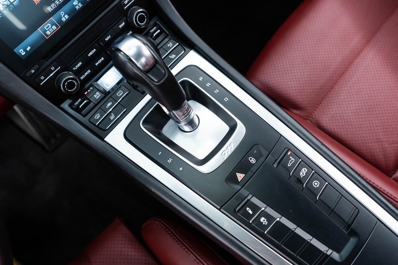 保时捷911Carrera 3.0T欣赏一下，带Sport Chrono组件，6的飞起