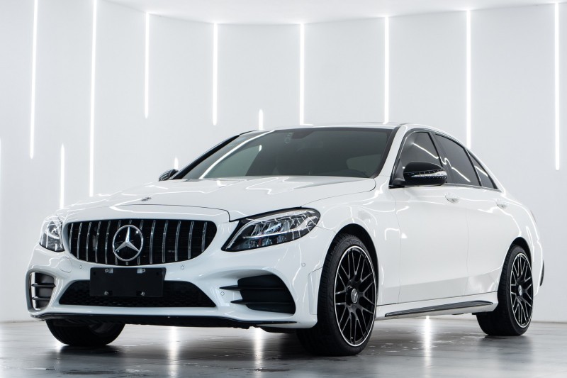 奔驰C260欣赏一下，中网和钢圈改的怎么样？