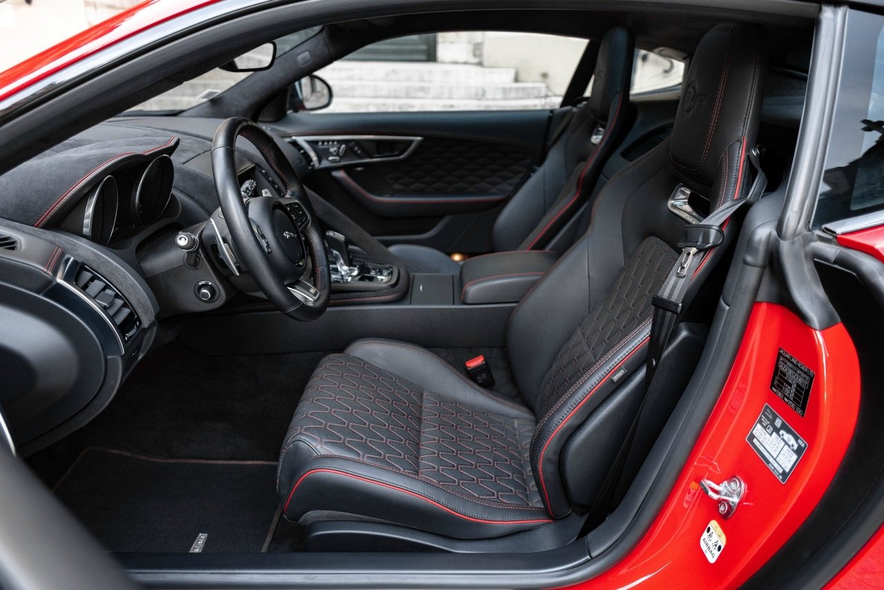 jaguarftypesvr这性感的豹子谁能不爱呢