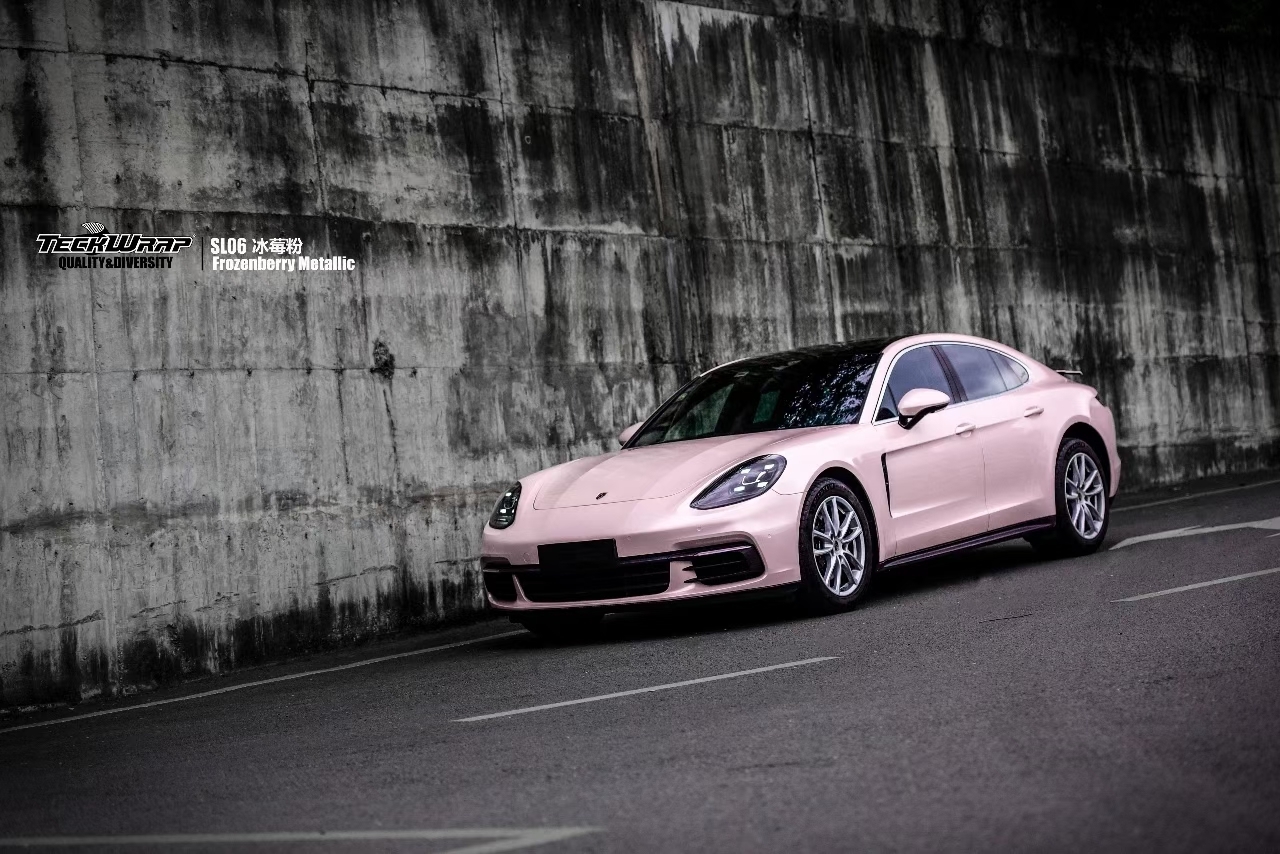 冰粉色的Porsche Paramera，适合今天的颜色！