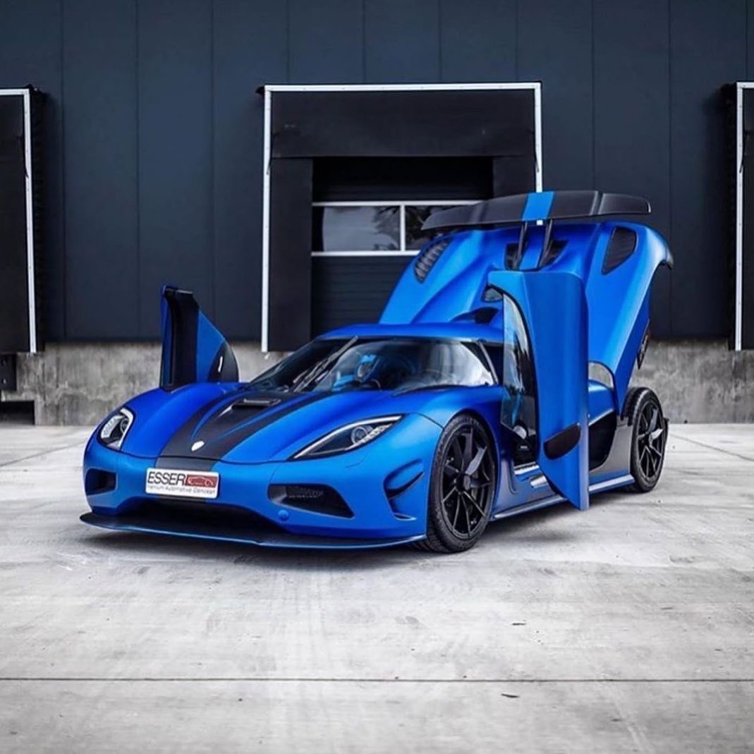 高冷的蓝色柯尼塞格agerar02底盘编号7090