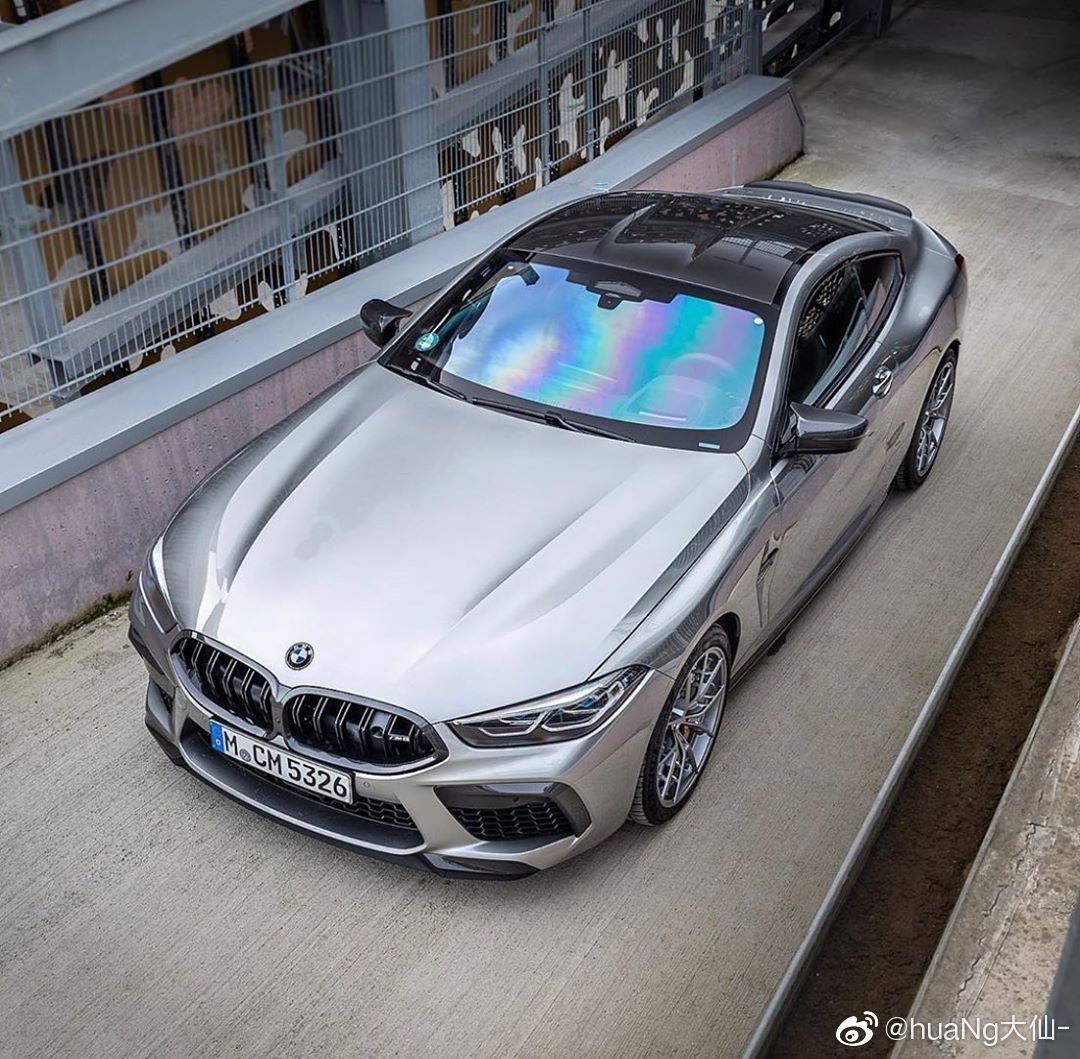 高清汽车美图：BMW M8 competition奥力给