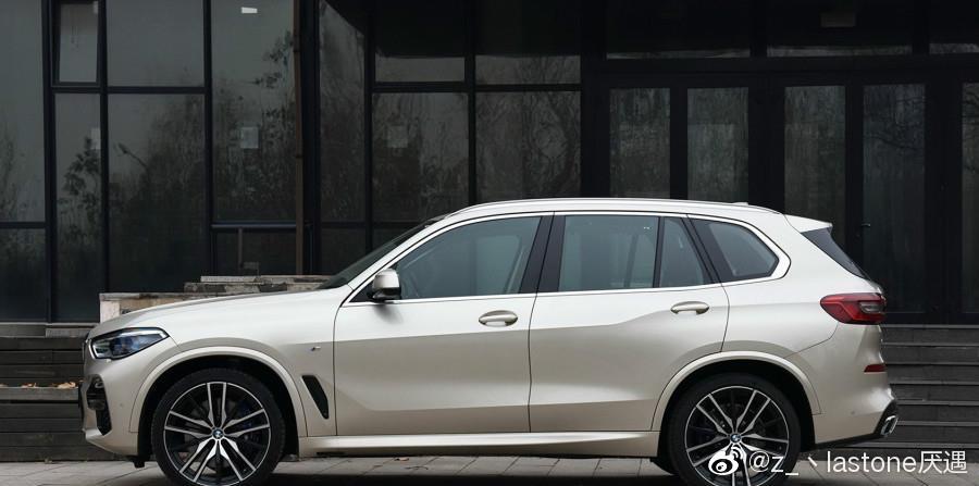 宝马又添“新成员”，V6配8at，带水晶档把，气场不输路虎揽胜