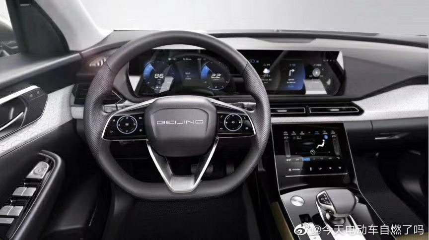 好看的汽车图片：北汽集团北京品牌BEIJING-X7