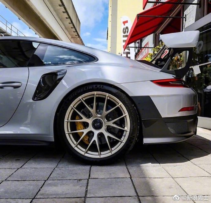 不得不看的改装车：911