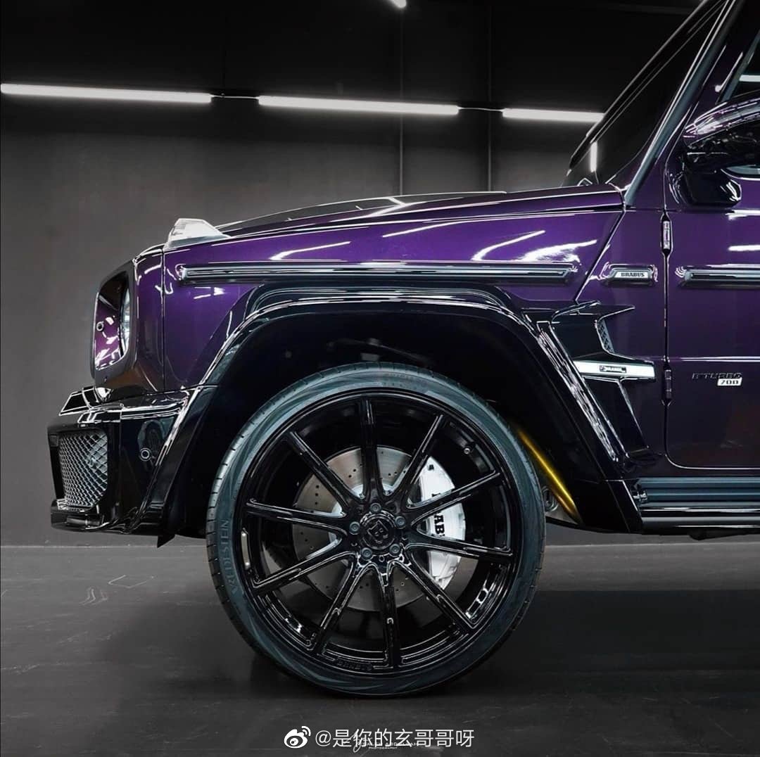 每天一组汽车美图：紫色巴博斯G63，属实骚啊