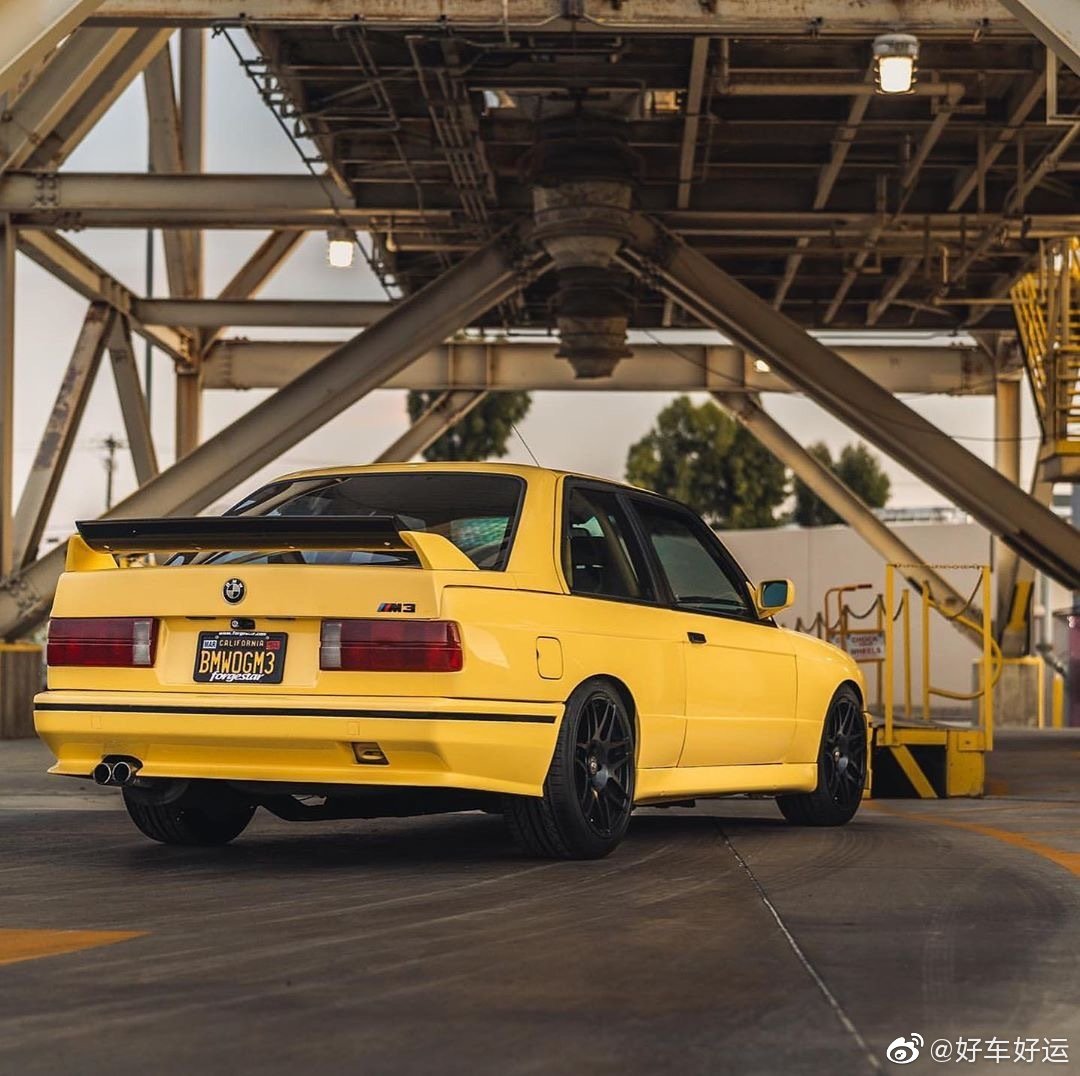 好看的汽车图片：BMWE3考驾照斯巴鲁brz0M3
