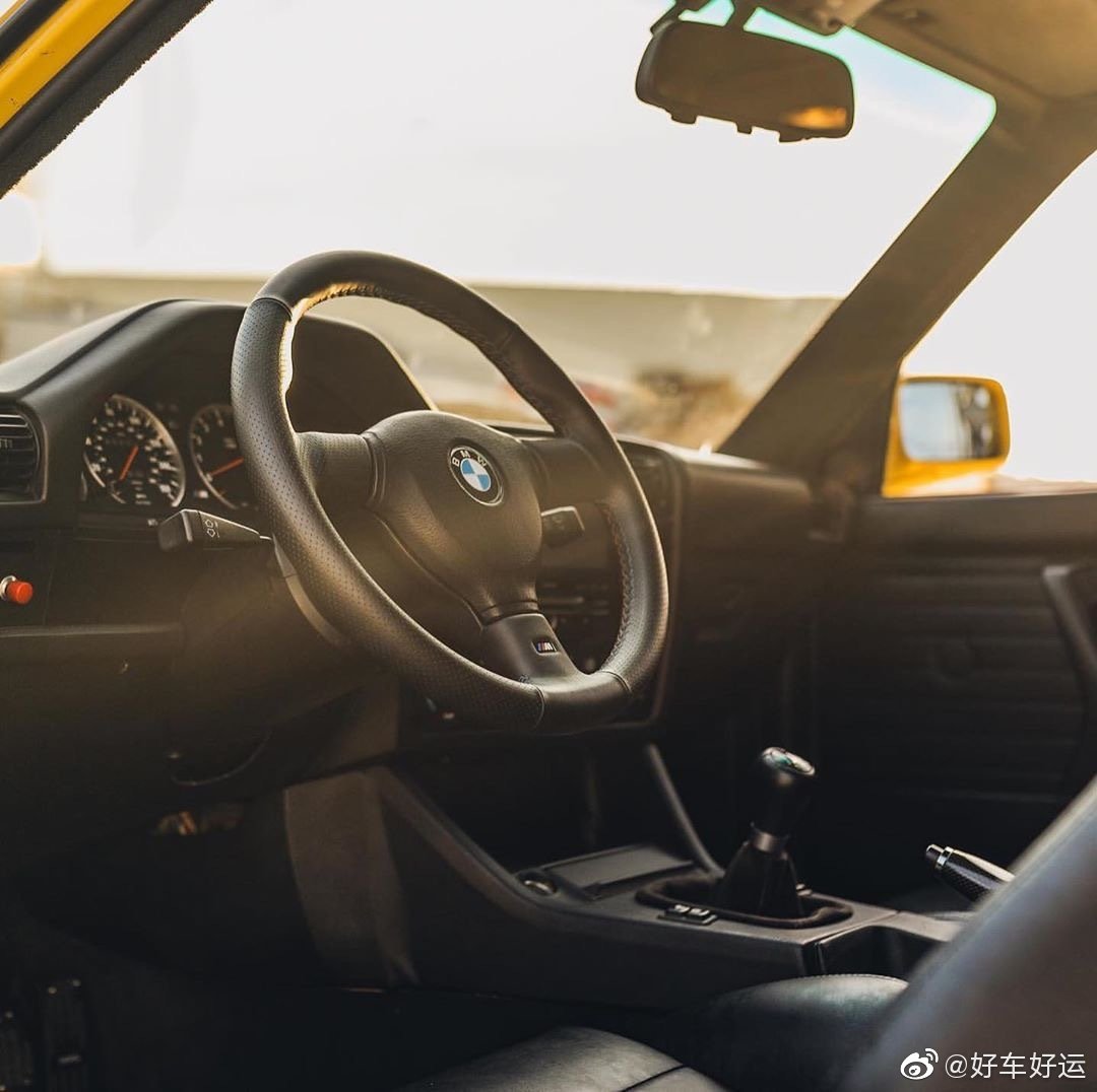 好看的汽车图片：BMWE3考驾照斯巴鲁brz0M3