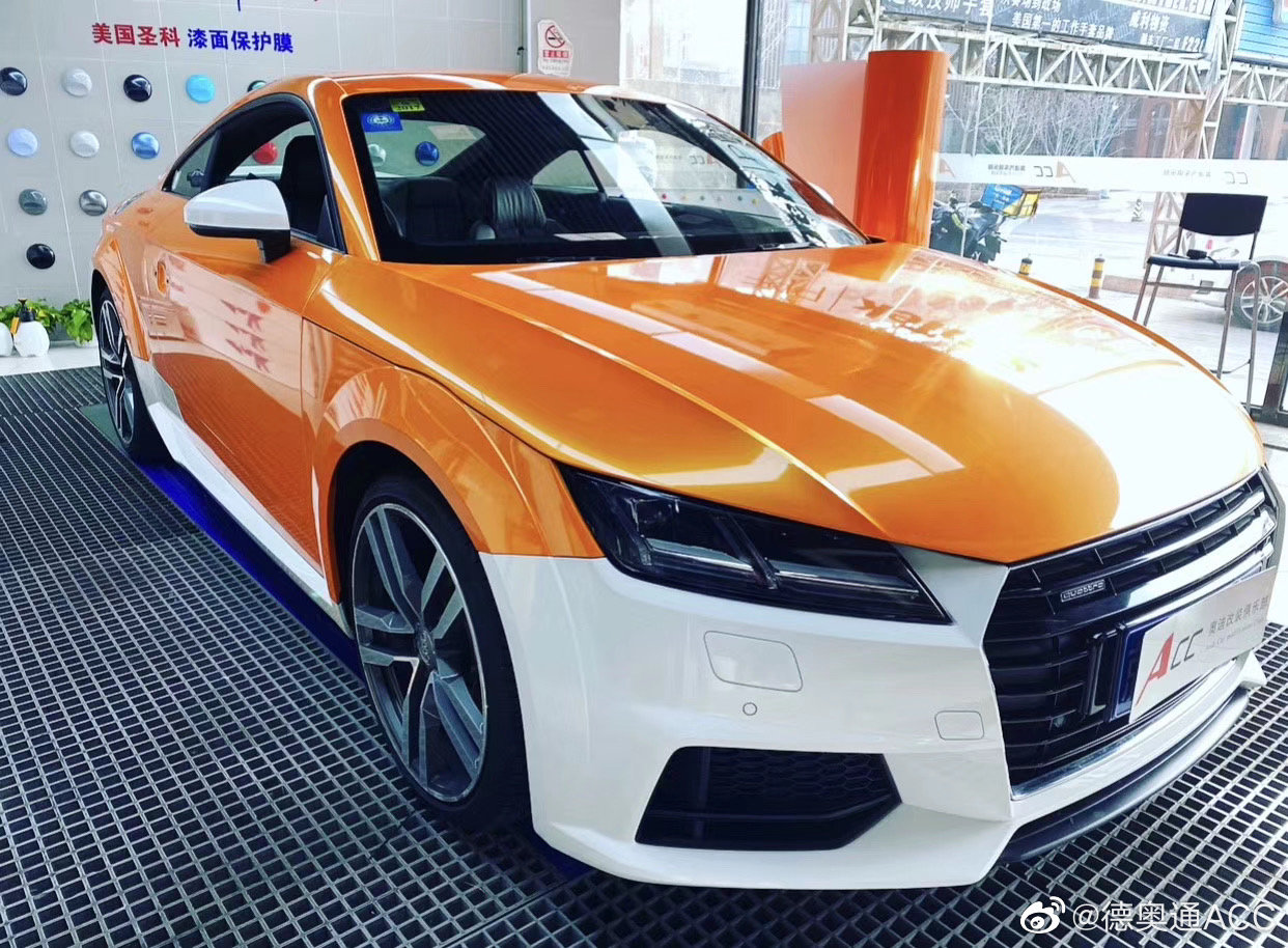 汽车改色贴膜  珊瑚橙闪耀你的美 换上新衣迎春的到来奥迪