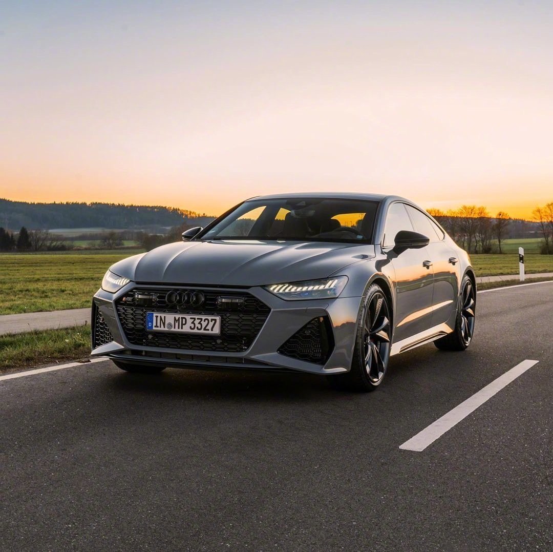 五种颜色的奥迪rs7，喜欢哪一个颜色