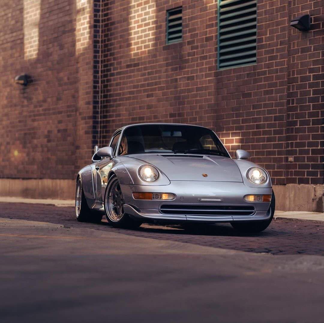 赛道银PORSCHE 993，最后一代经典风冷911。