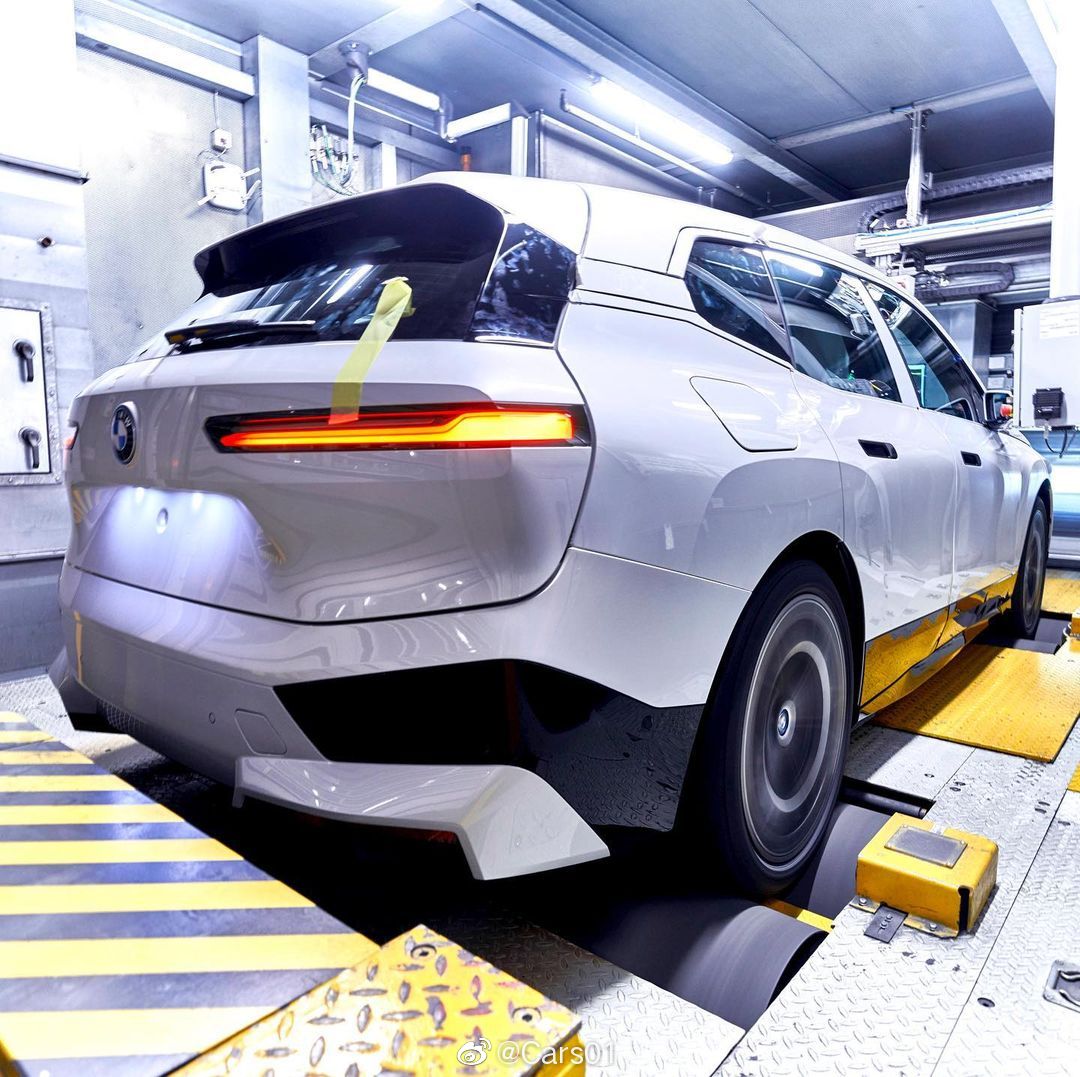 丁格芬工厂，宝马iX纯电动SUV组装生产线一览。