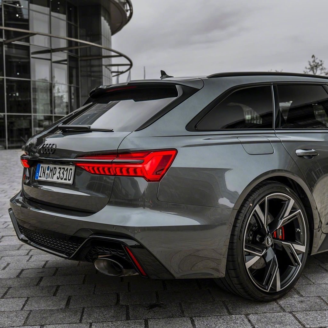 这台奥迪RS6真的好看，不愧是标杆!