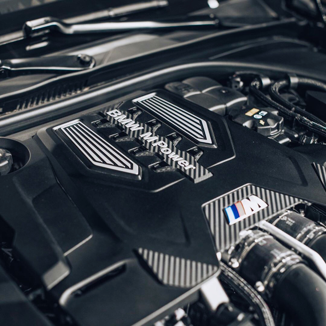 BMW M8 Competition，满满的力量感汽车视觉 （宝马）