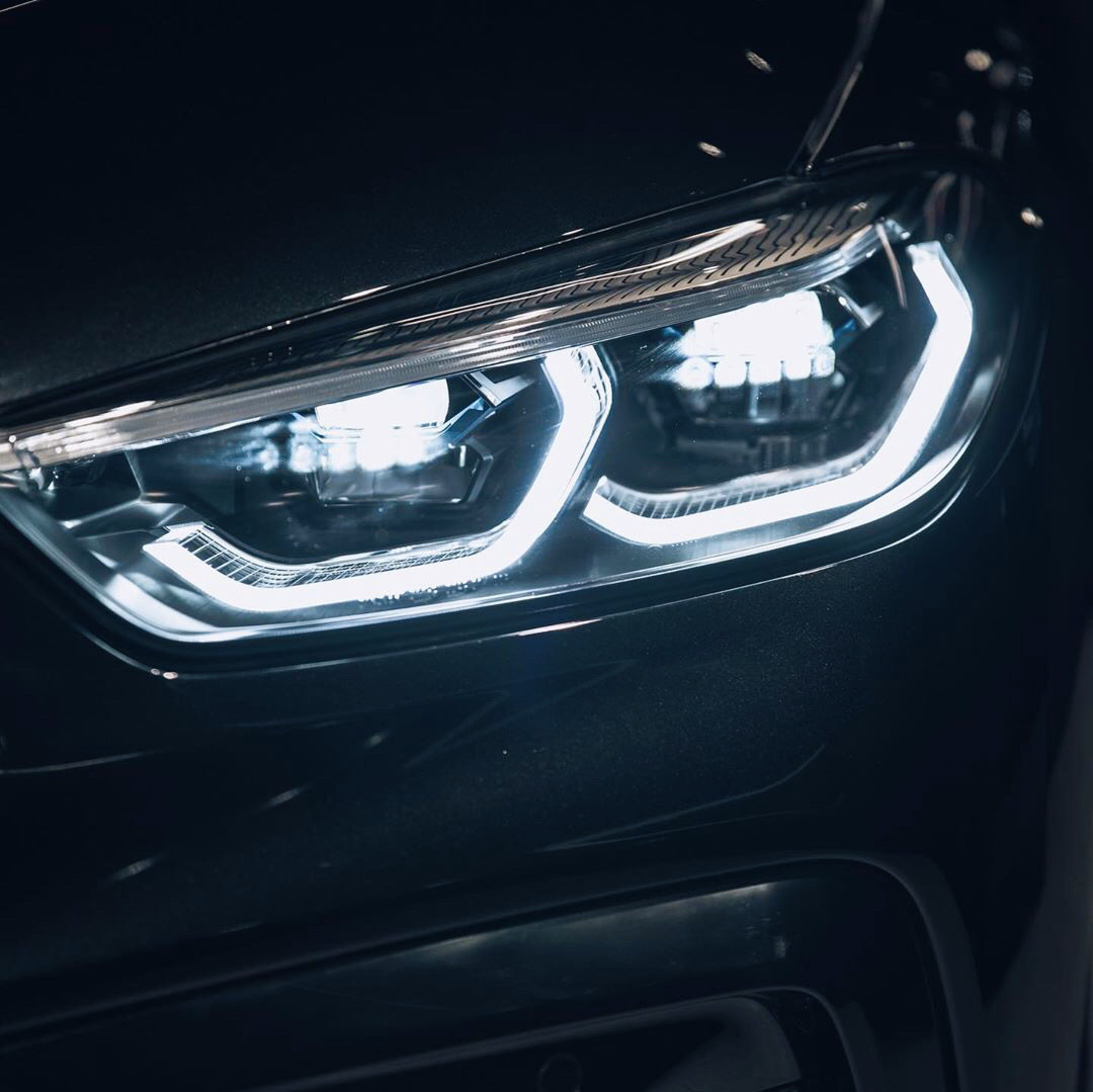 BMW M8 Competition，满满的力量感汽车视觉 （宝马）