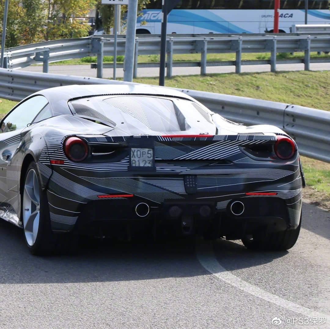 法拉利套壳488测试车，正在测试新款V12发动机