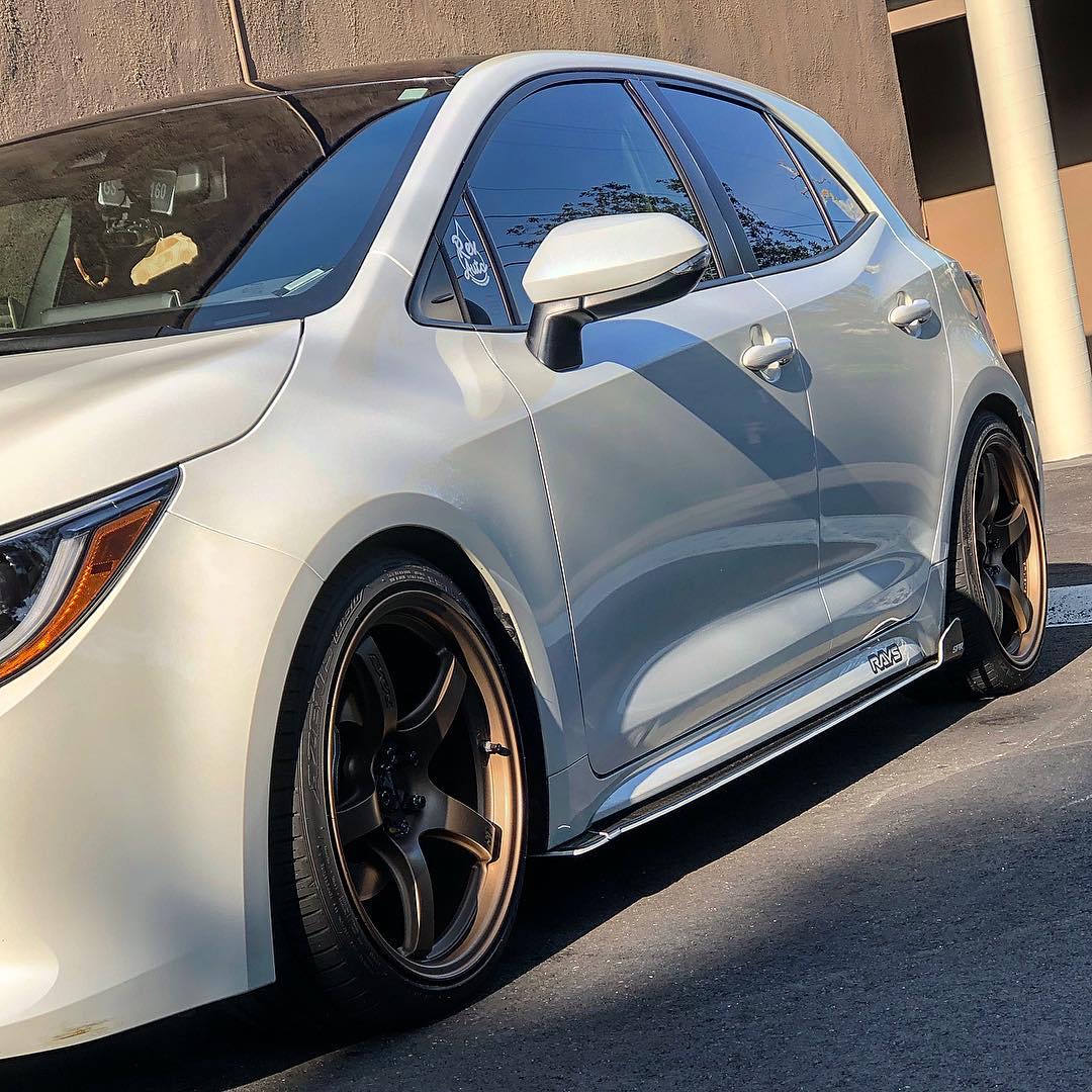 别人的！两厢 TNGA丰田卡罗拉丰田雷凌 好看不？想要不？