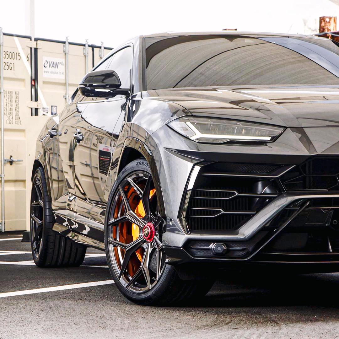 好看的汽车图片：Lamborghini URUS確實拉風