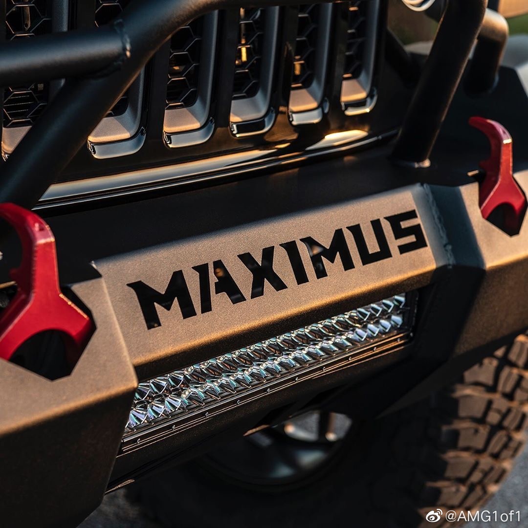 MAXIMUS，1000匹的吉普角斗士（jeep牧马人）