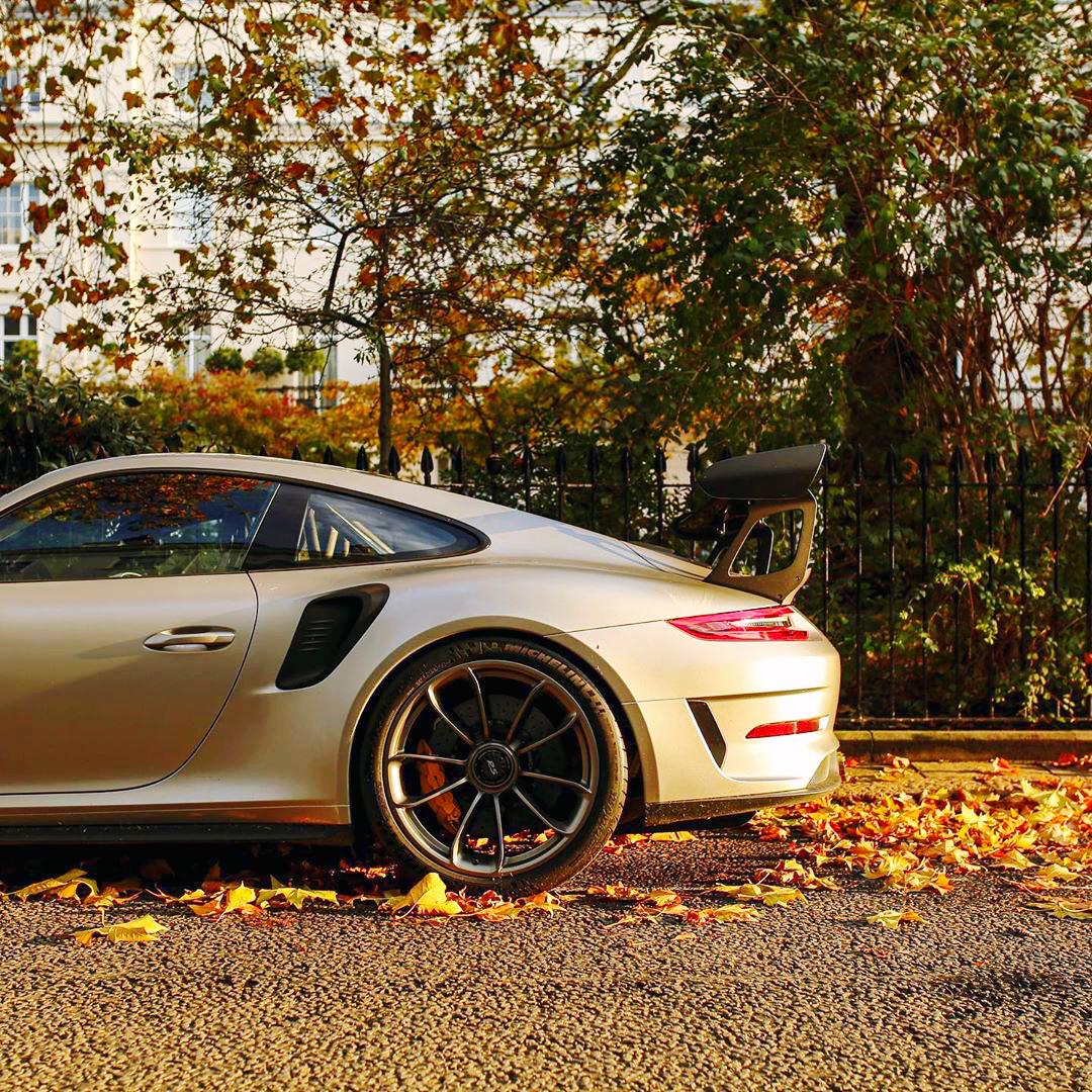Porsche GT3 RS，话说回来，您喜欢ta还是GT2 RS多一点呢？