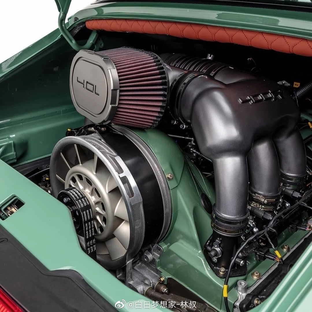 风冷手挡公路赛车 Porsche 911，多少男人的Dream car？