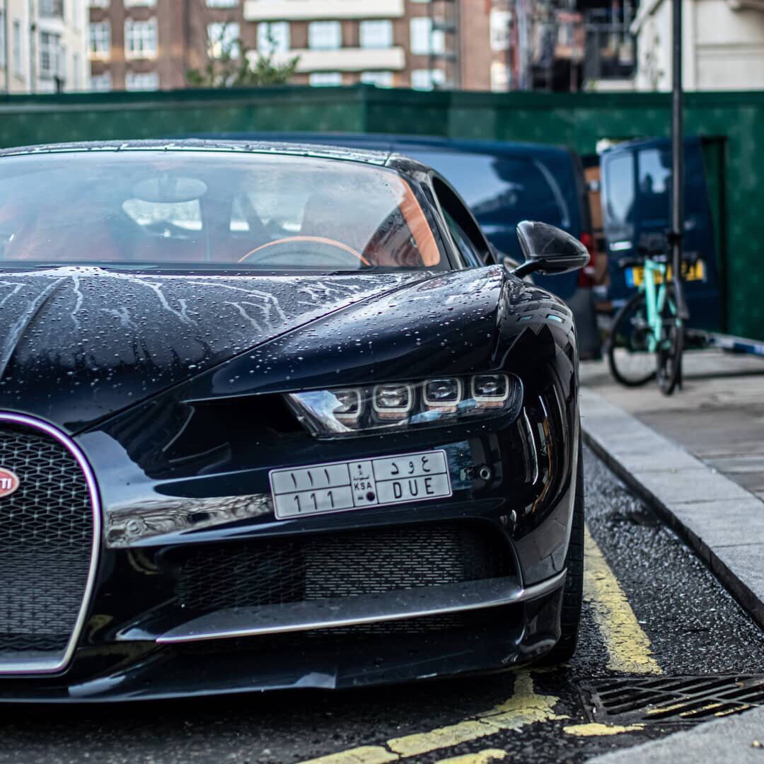 高清汽车美图：街拍分享 布加迪Chiron