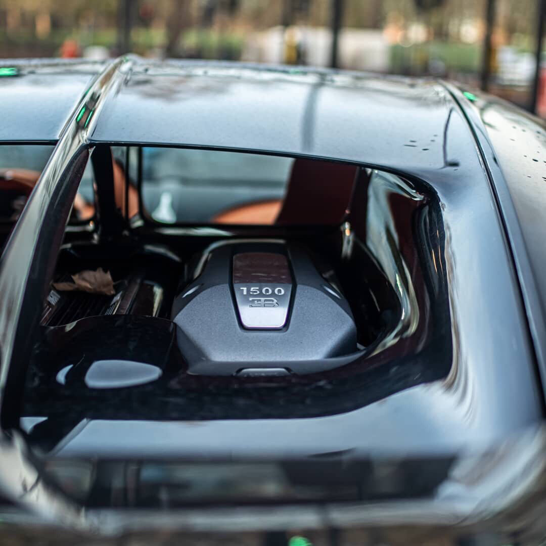 高清汽车美图：街拍分享 布加迪Chiron