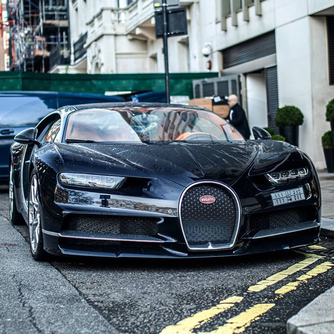 高清汽车美图：街拍分享 布加迪Chiron