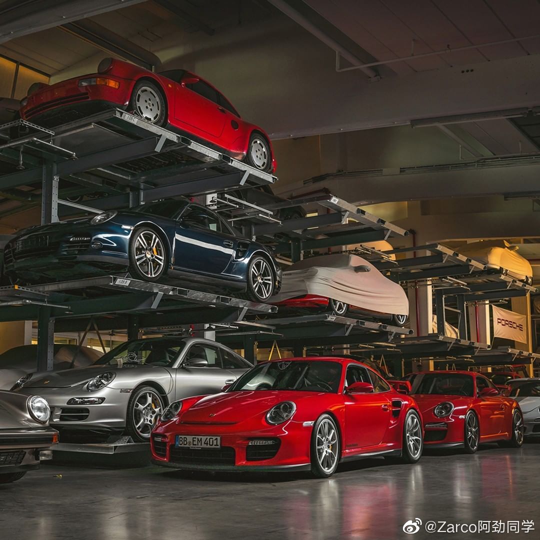 这一屋子保时捷 也太特么有感觉了吧
