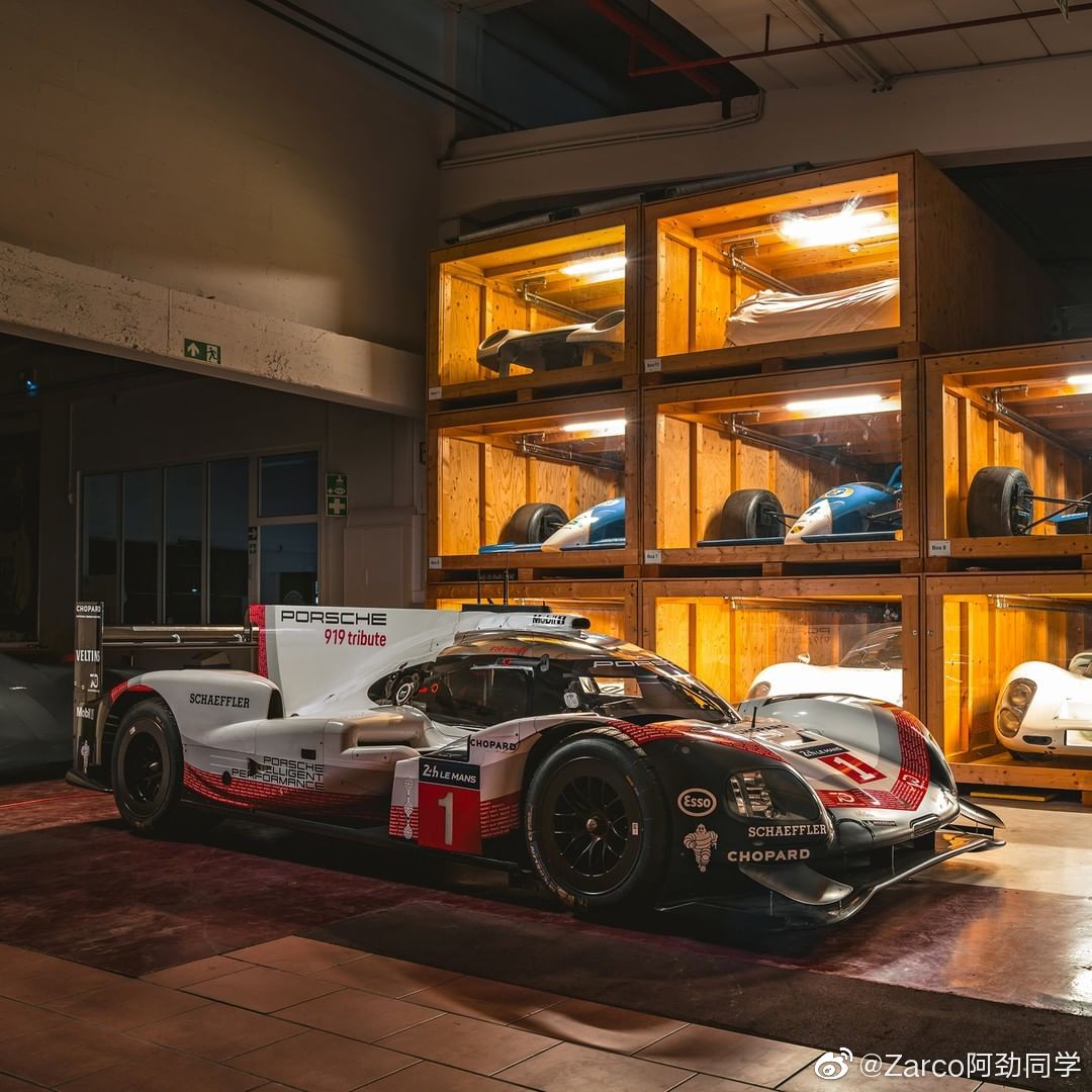 这一屋子保时捷 也太特么有感觉了吧