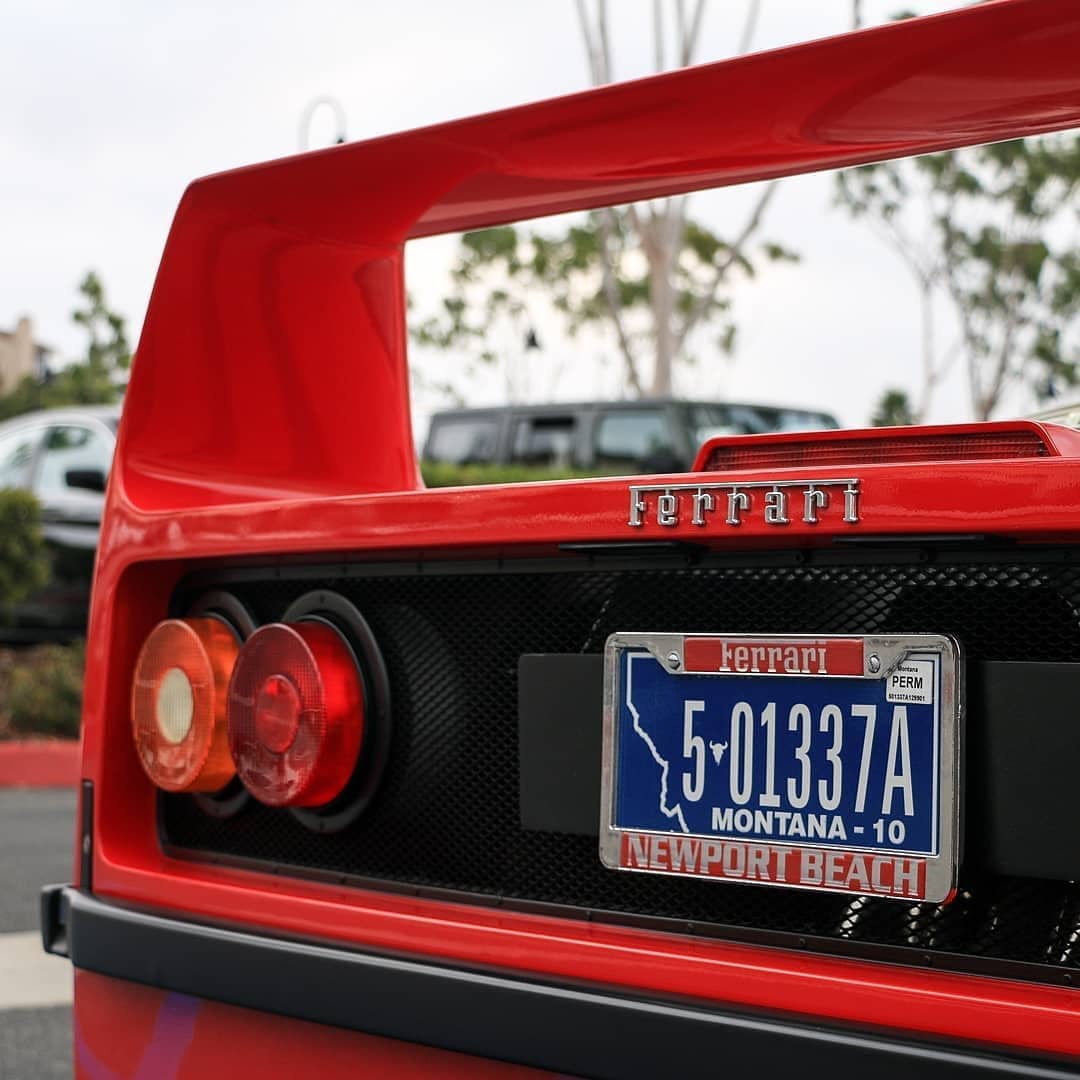 法拉利F40，一匹经典的红跃马！